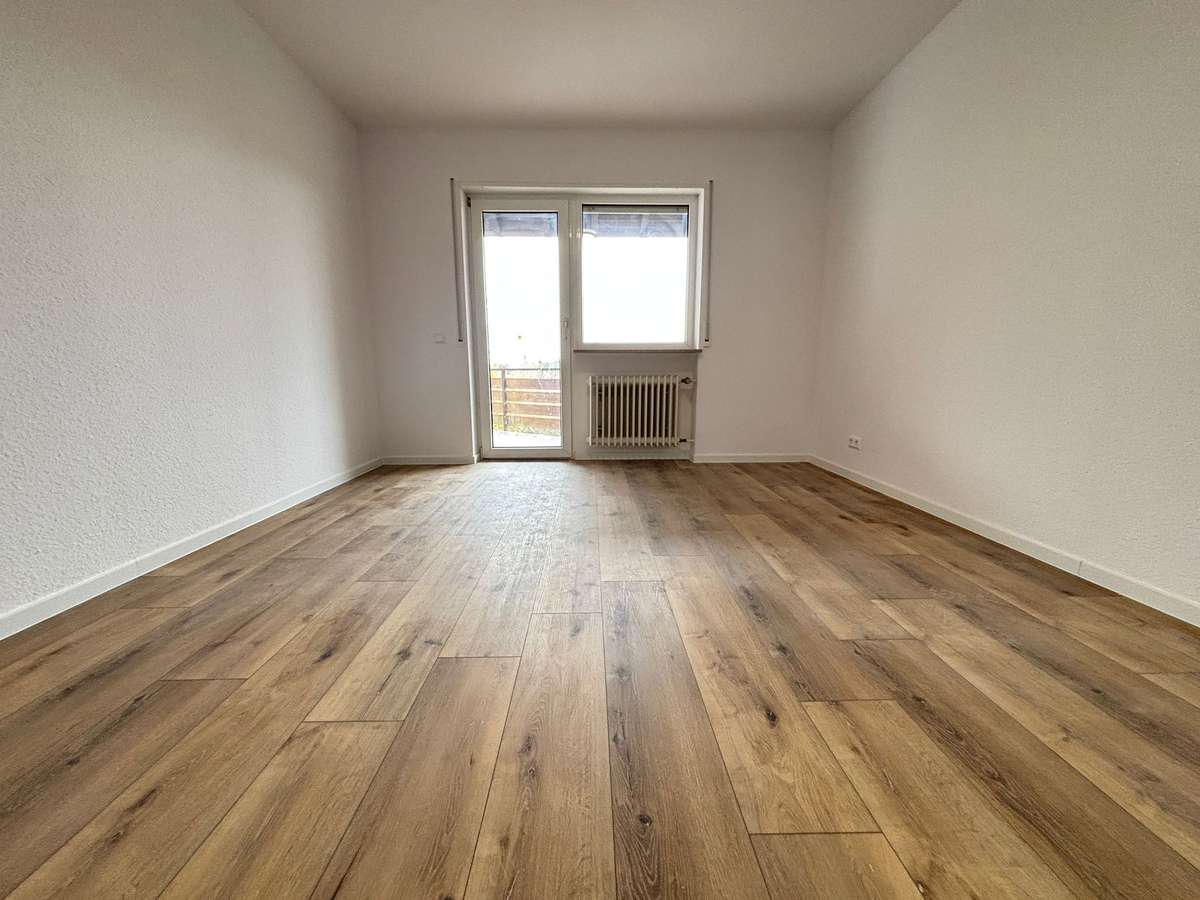 Mackenbach - 3 ZKB Wohnung, neue EBK, 2 Balkone, Gäste WC, Garage *ERSTBEZUG NACH RENOVIERUNG* - Photo 4